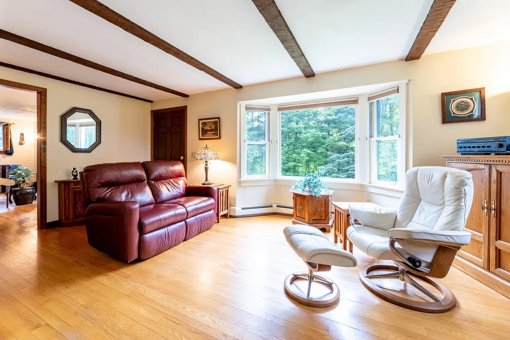1049 Vt Route 244 Fairlee VT 05045