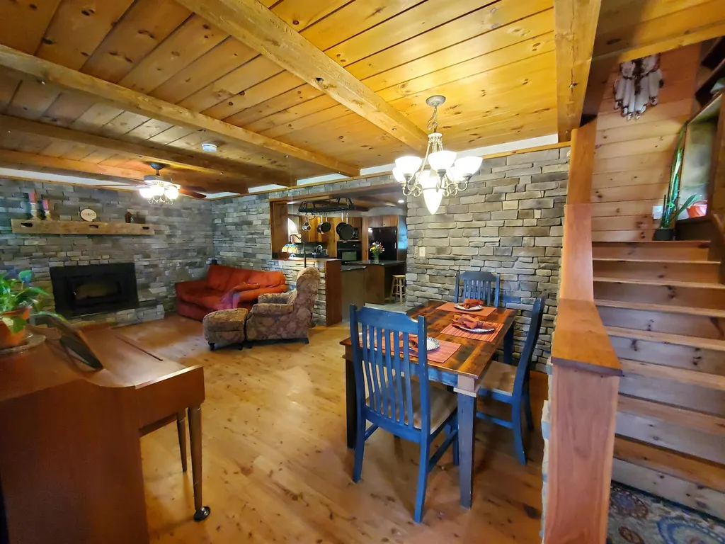 705 South Road Canaan NH 03741