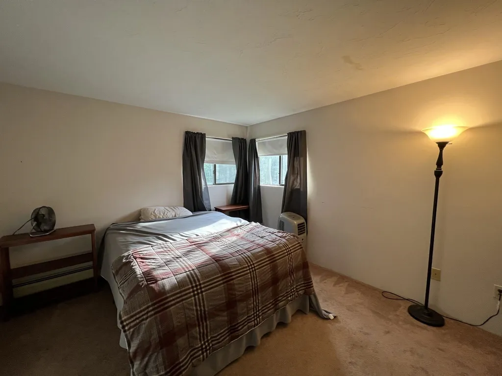 8 Little River Road Nottingham NH 03290