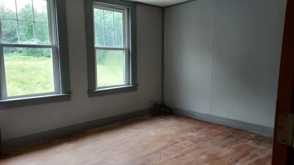272 Old Newport Road Claremont NH 03743