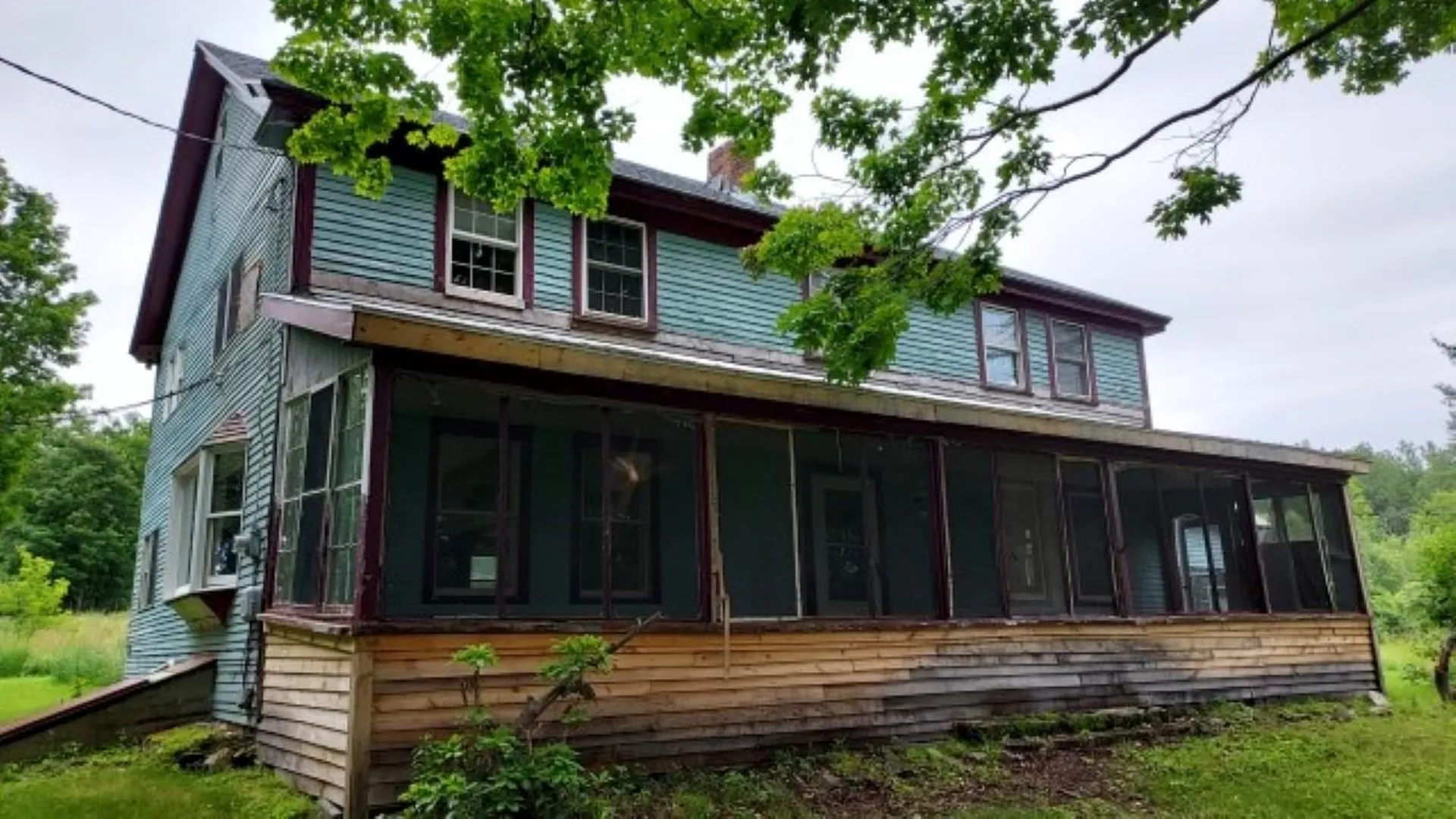 272 Old Newport Road Claremont NH 03743