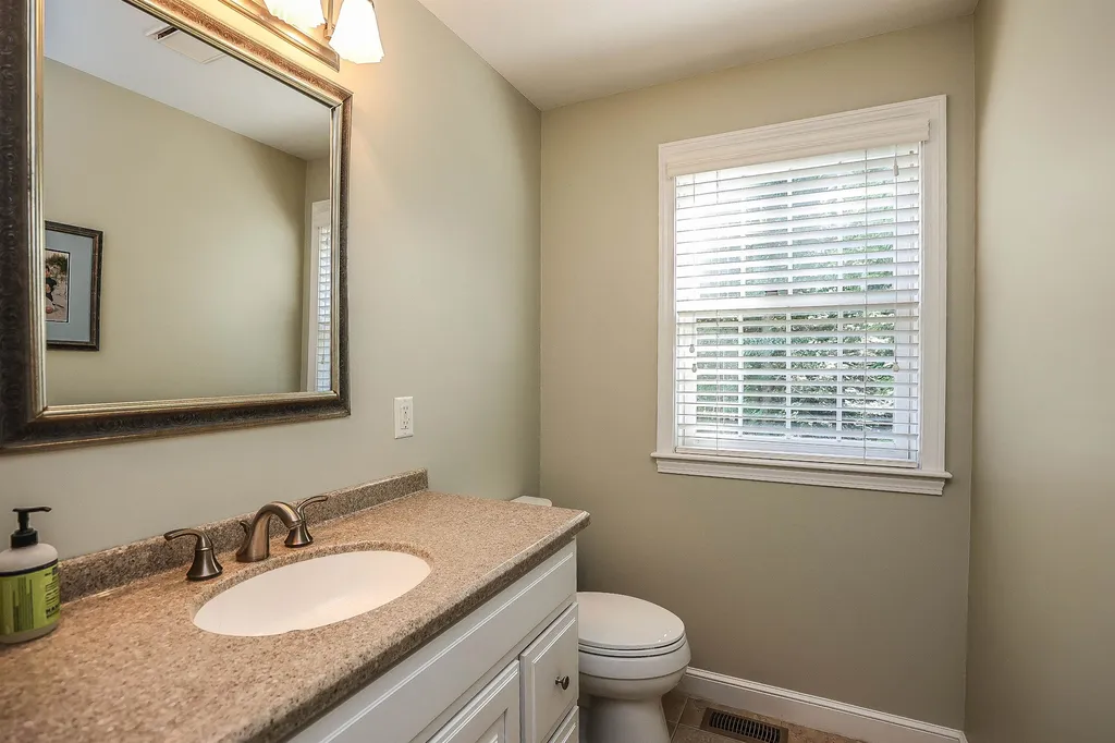 1 Fieldstone Drive Bedford NH 03110