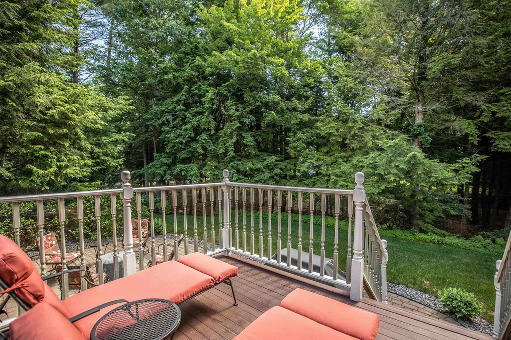 1 Fieldstone Drive Bedford NH 03110