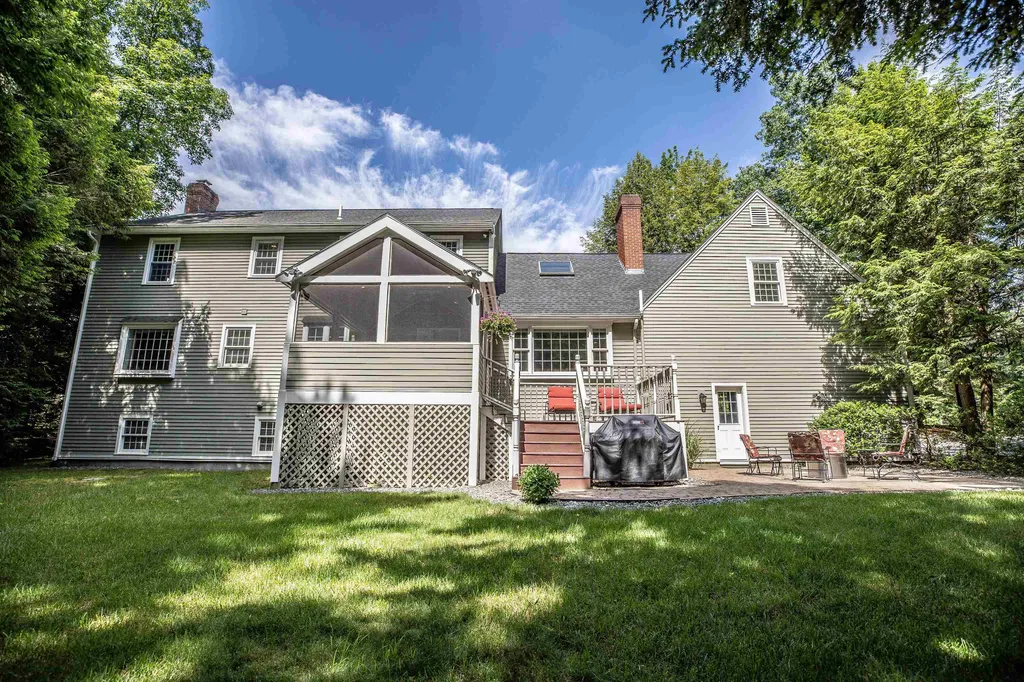 1 Fieldstone Drive Bedford NH 03110