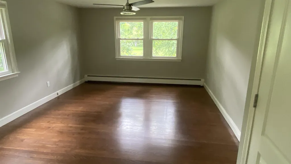 32 Bradford Drive Salem NH 03079