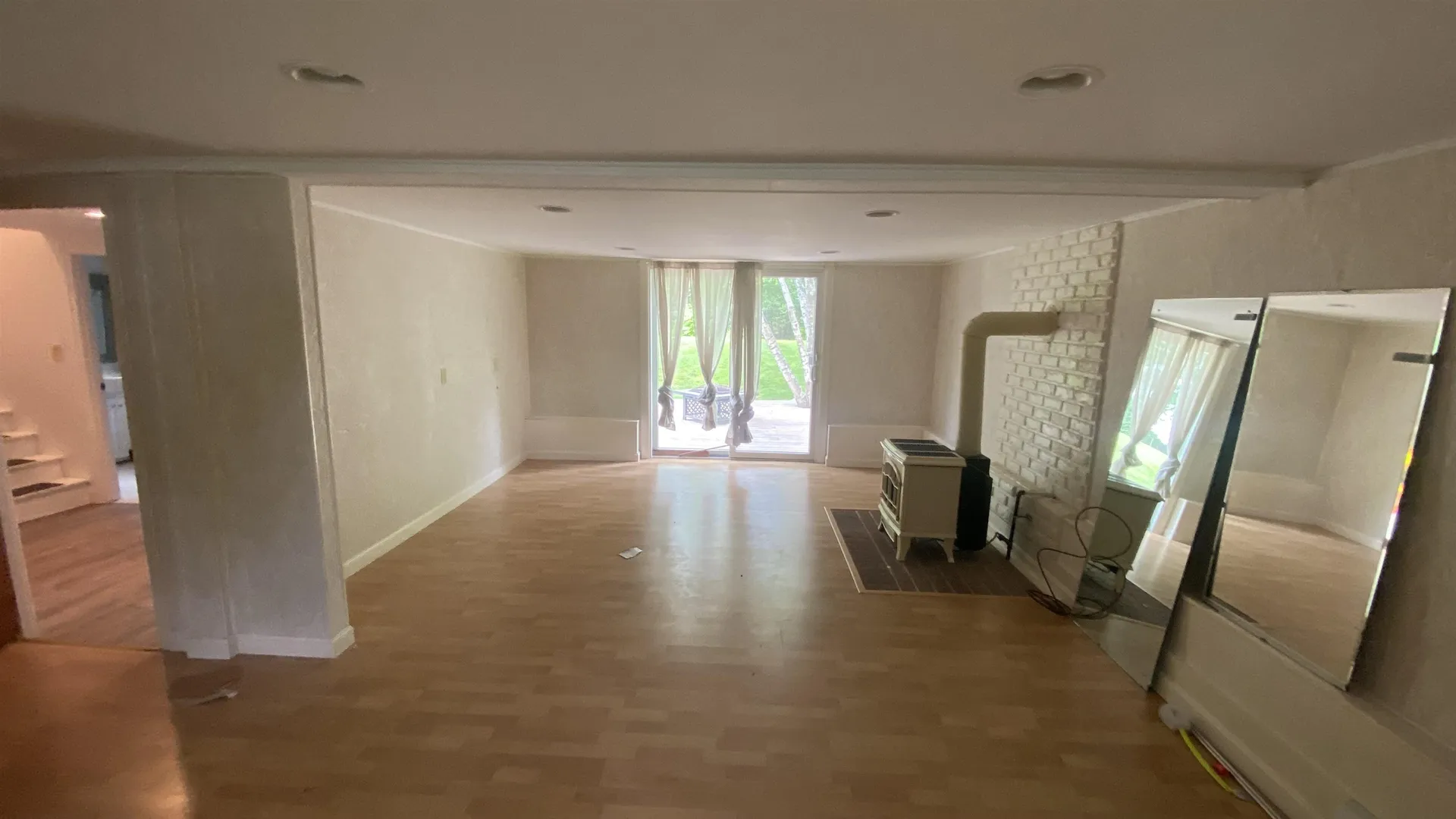 32 Bradford Drive Salem NH 03079