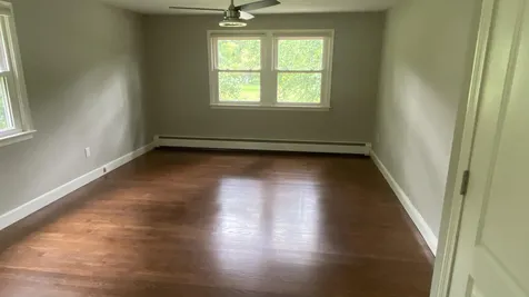 32 Bradford Drive Salem NH 03079