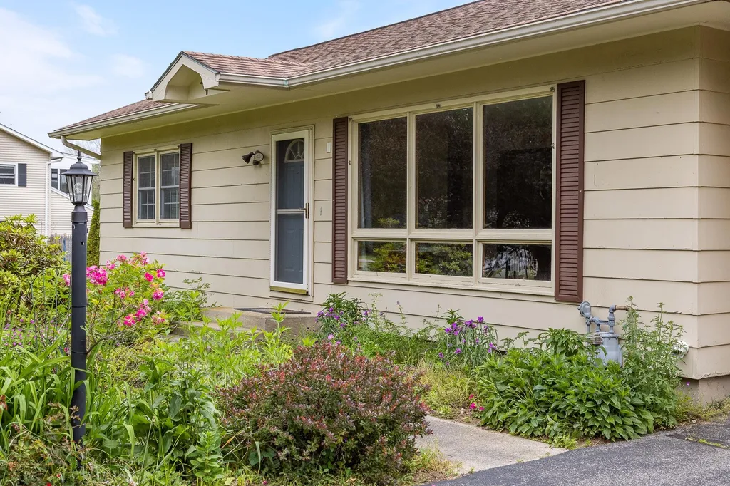 15 Packard Road Jericho VT 05465