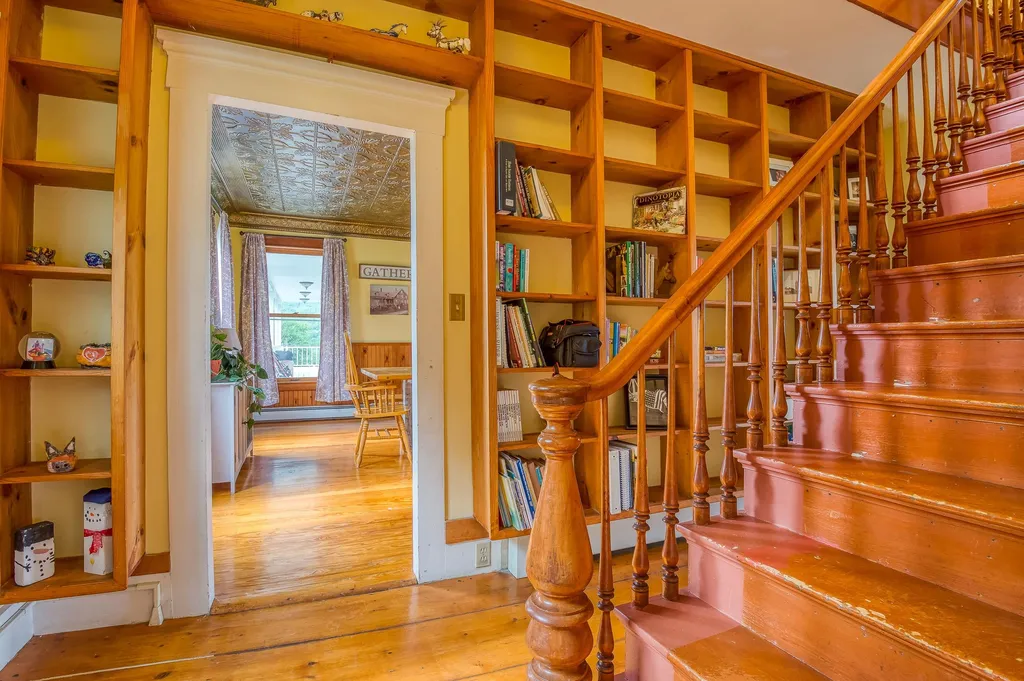 120 Center Hill Road Landaff NH 03585