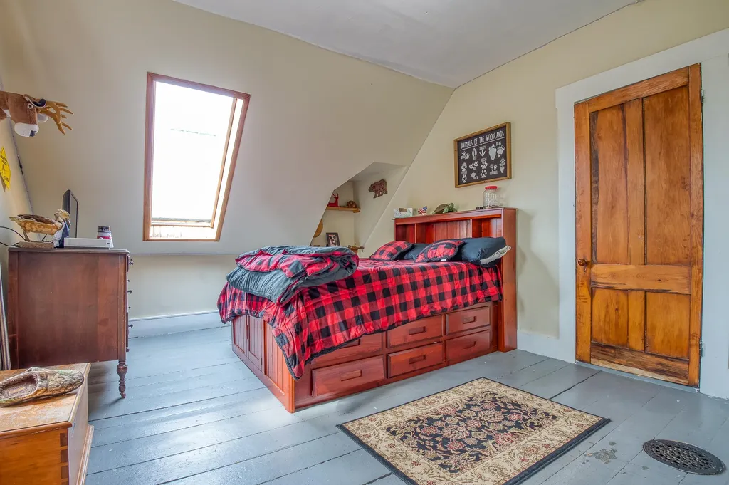 120 Center Hill Road Landaff NH 03585