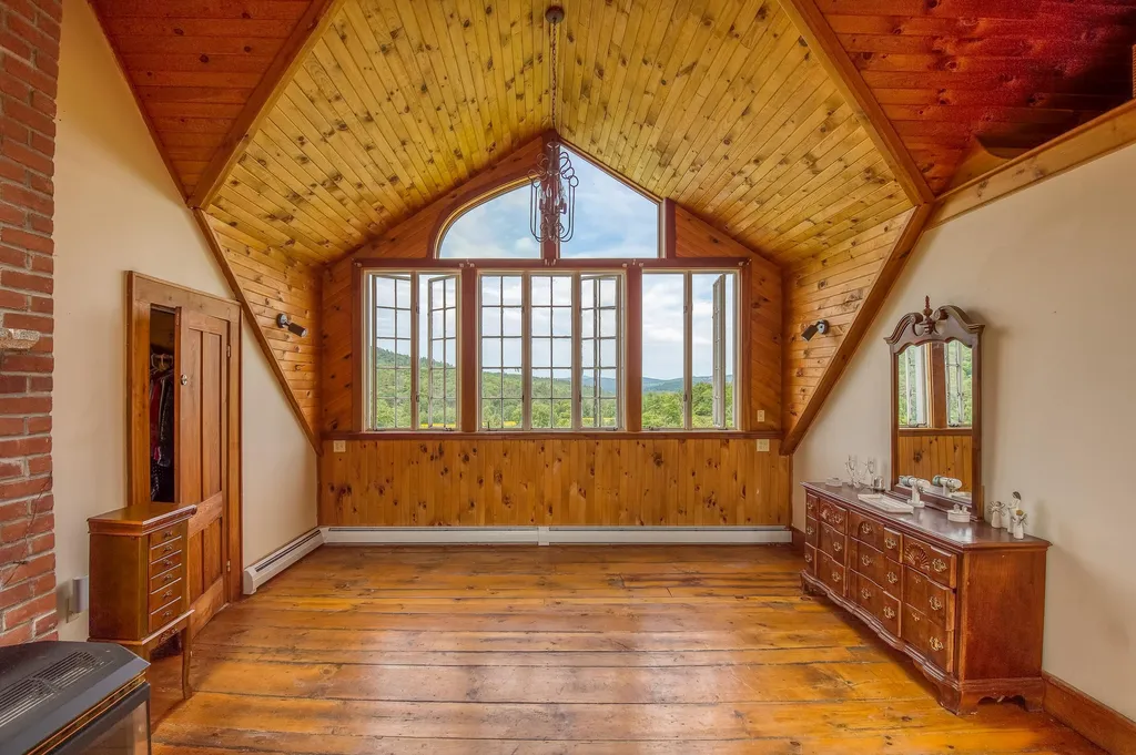 120 Center Hill Road Landaff NH 03585