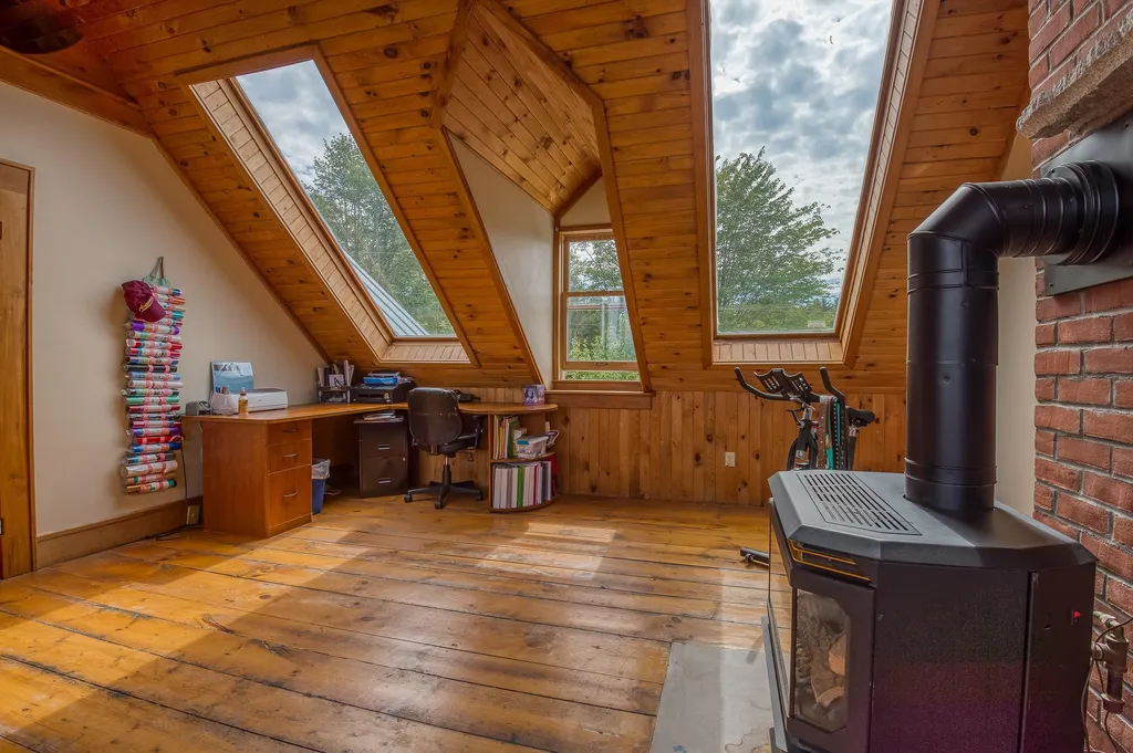 120 Center Hill Road Landaff NH 03585