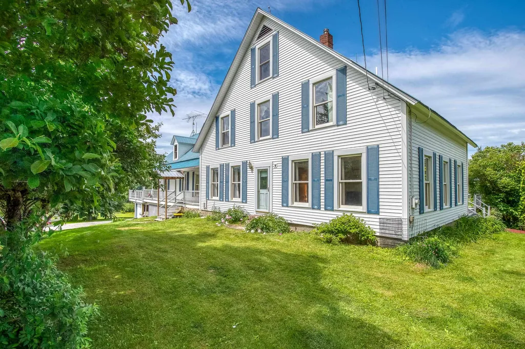 120 Center Hill Road Landaff NH 03585