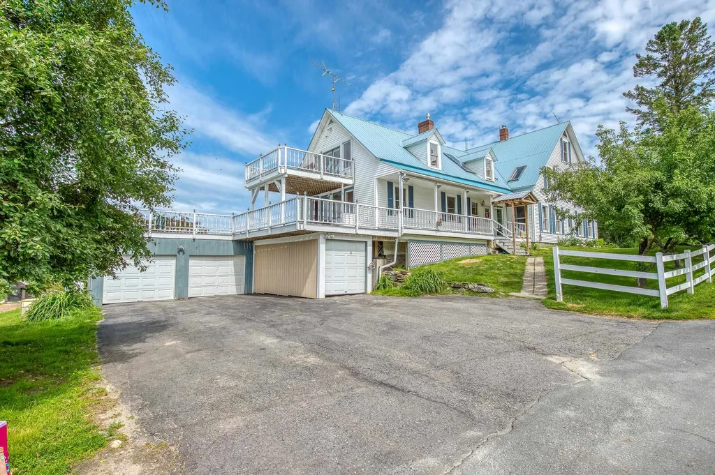 120 Center Hill Road Landaff NH 03585