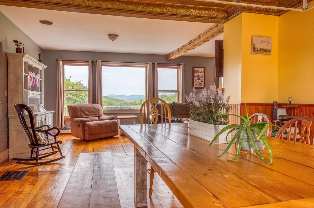 120 Center Hill Road Landaff NH 03585