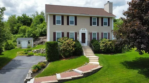 48 Lynwood Lane Manchester NH 03109