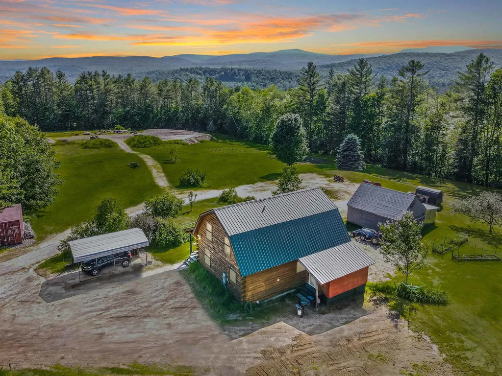 87 Red Oak Hill Road Wentworth NH 03282