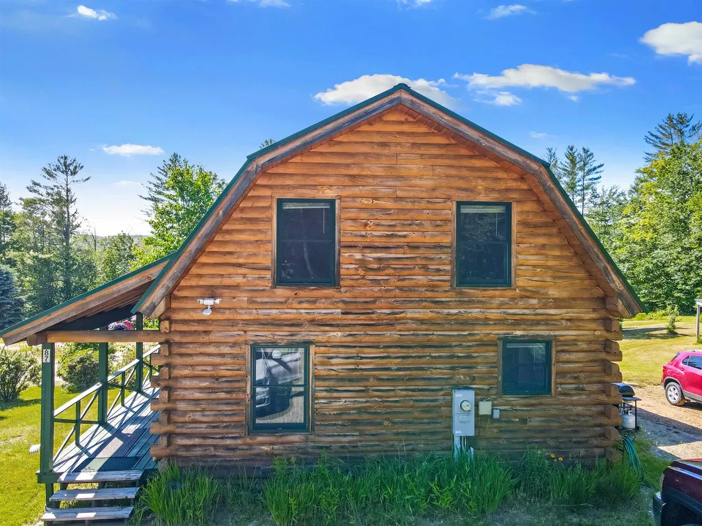 87 Red Oak Hill Road Wentworth NH 03282