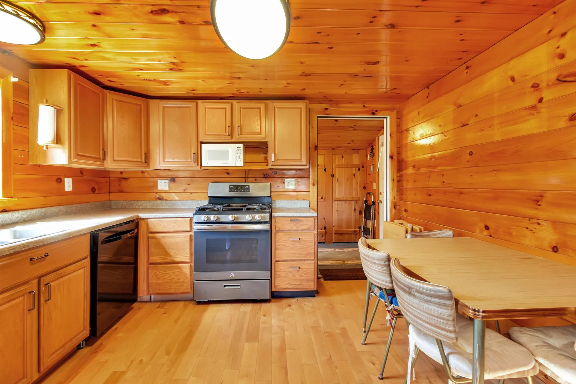 87 Red Oak Hill Road Wentworth NH 03282