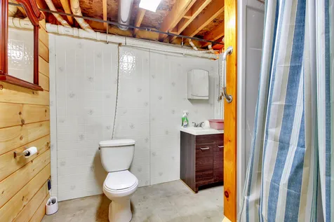 87 Red Oak Hill Road Wentworth NH 03282