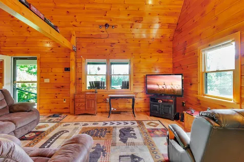 87 Red Oak Hill Road Wentworth NH 03282
