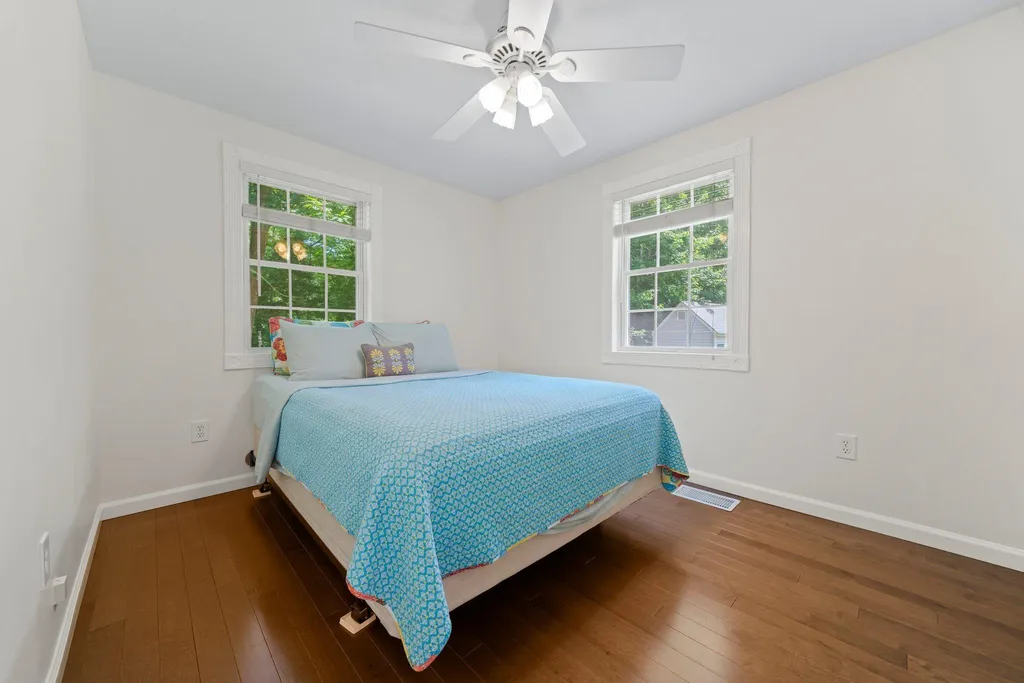15 Nancy Lane Raymond NH 03077