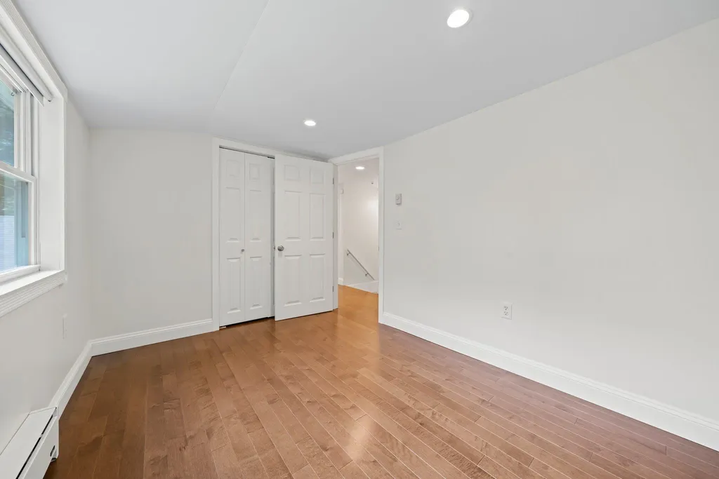 15 Nancy Lane Raymond NH 03077