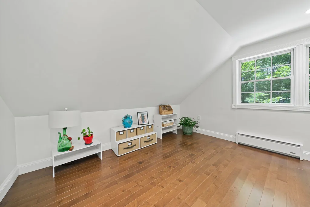 15 Nancy Lane Raymond NH 03077