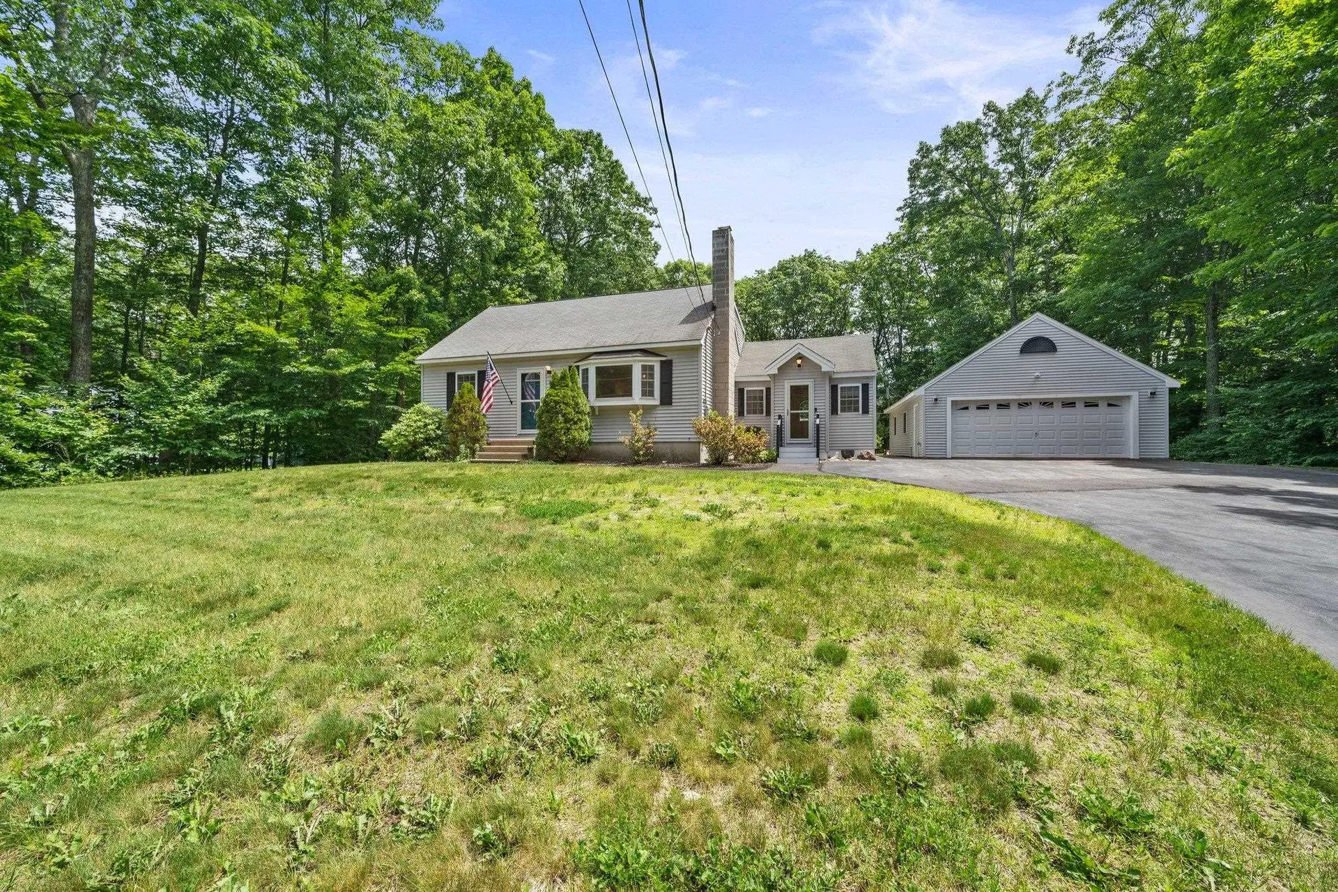 15 Nancy Lane Raymond NH 03077