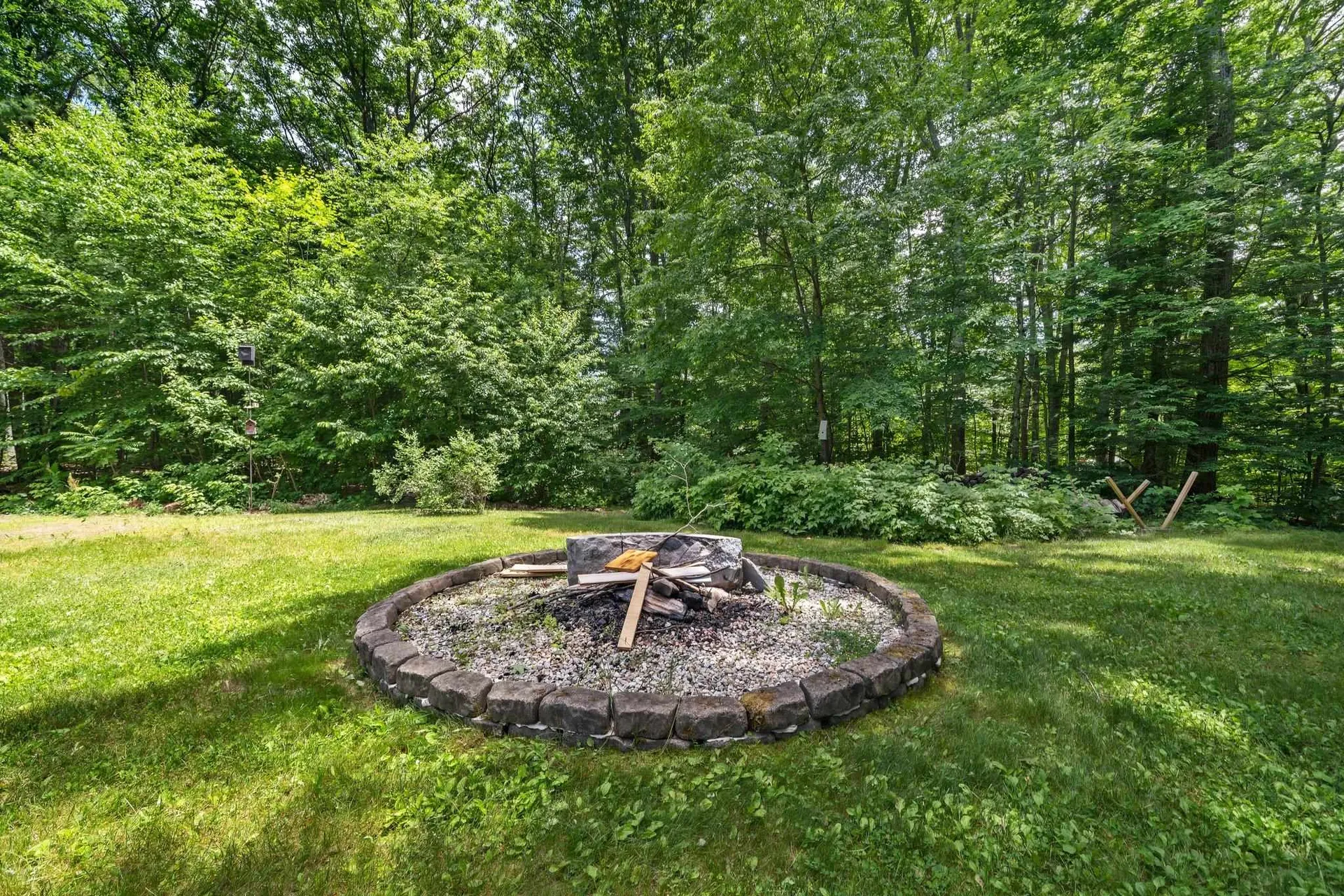 15 Nancy Lane Raymond NH 03077