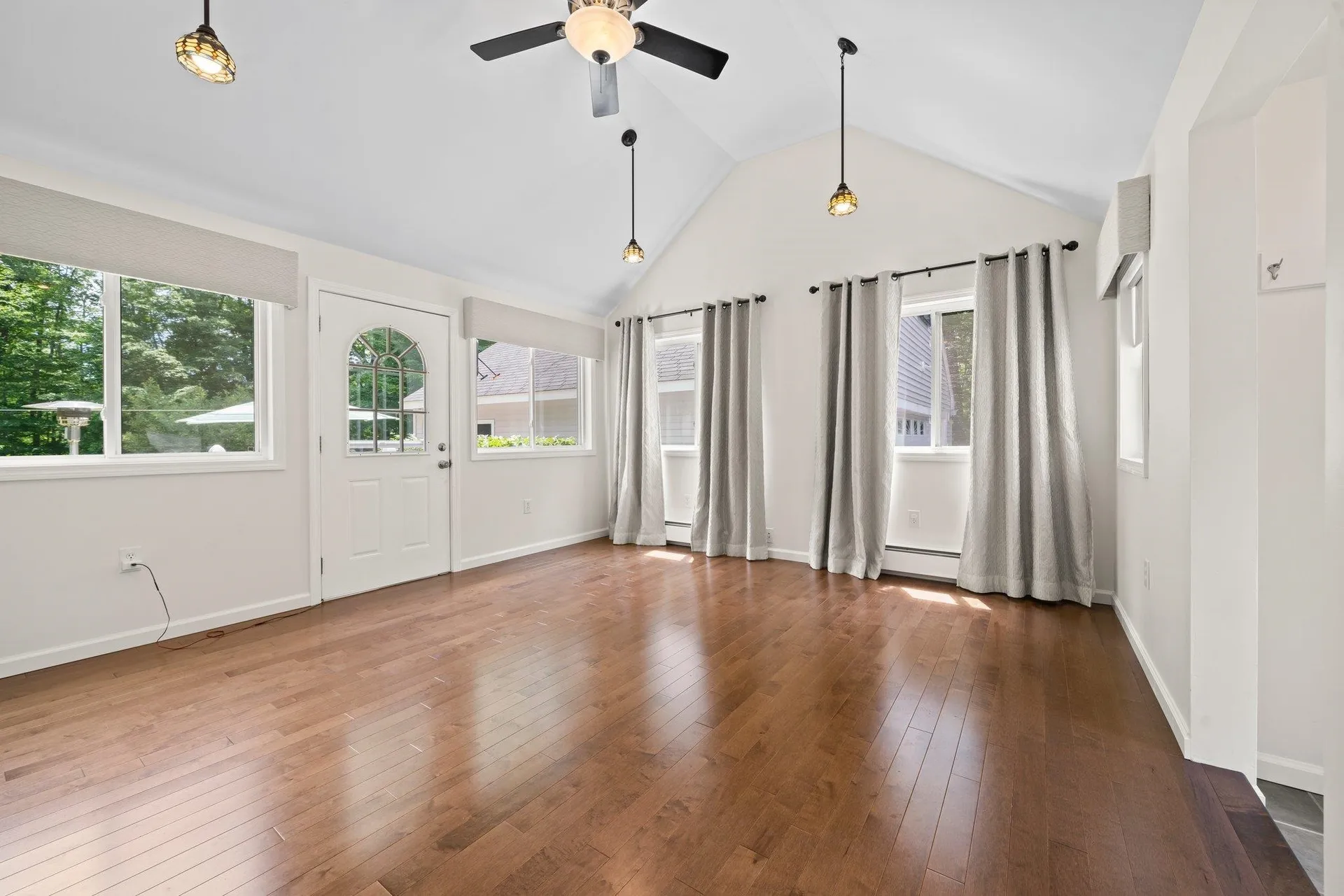 15 Nancy Lane Raymond NH 03077