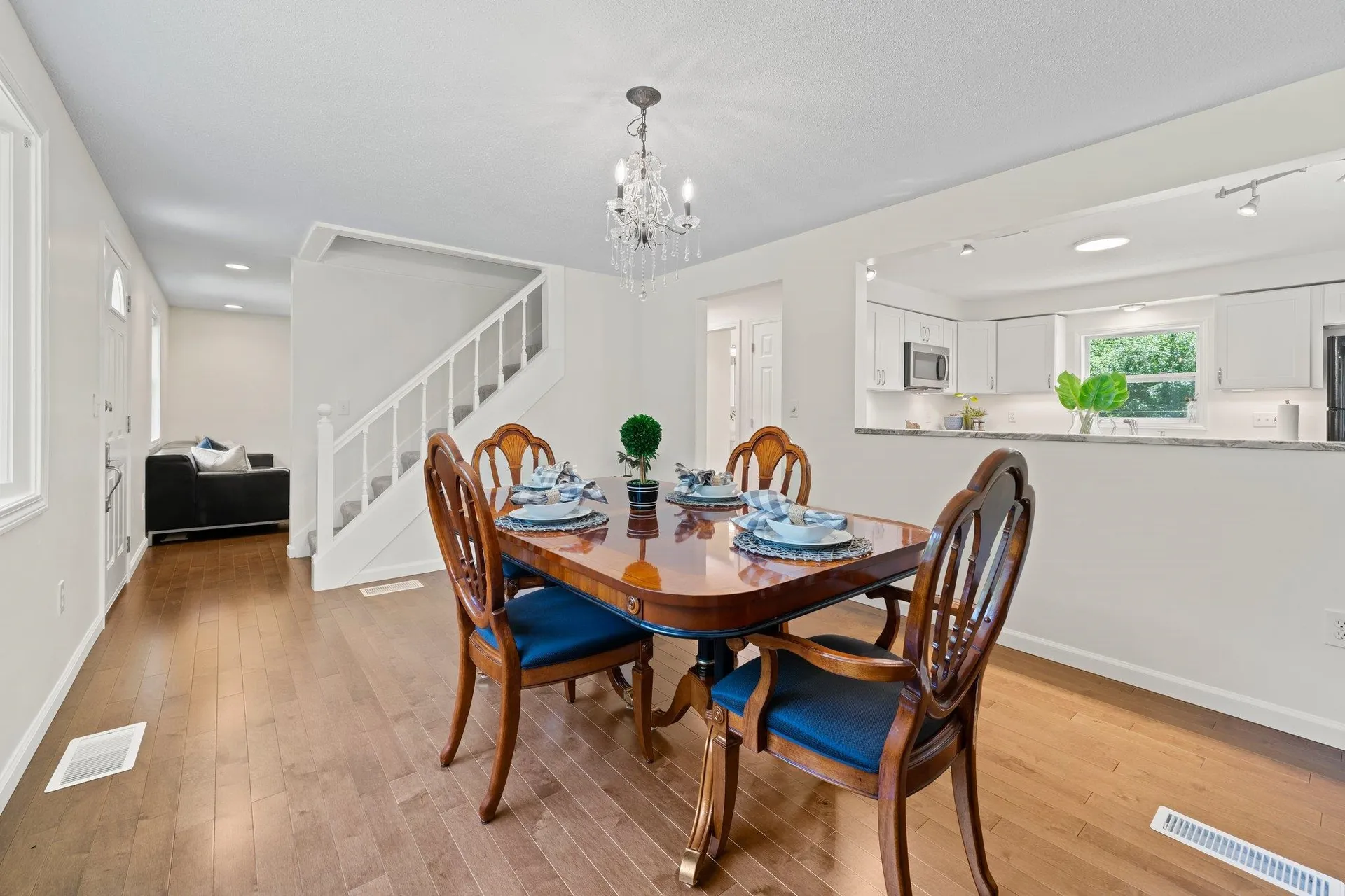 15 Nancy Lane Raymond NH 03077