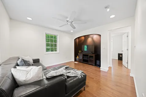15 Nancy Lane Raymond NH 03077