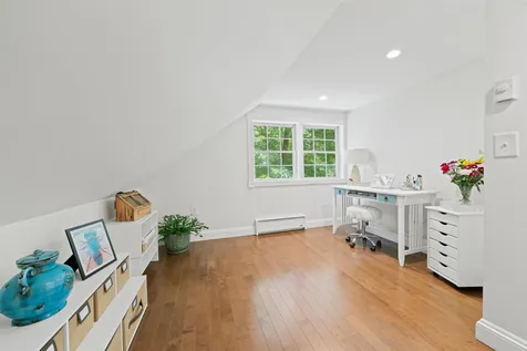 15 Nancy Lane Raymond NH 03077