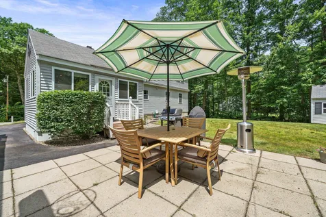 15 Nancy Lane Raymond NH 03077