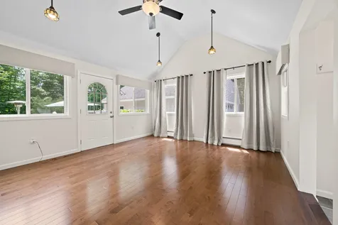 15 Nancy Lane Raymond NH 03077