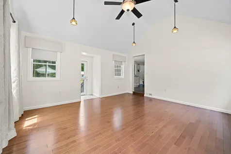 15 Nancy Lane Raymond NH 03077