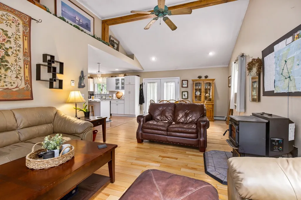 5 Dogtown Road Exeter NH 03833