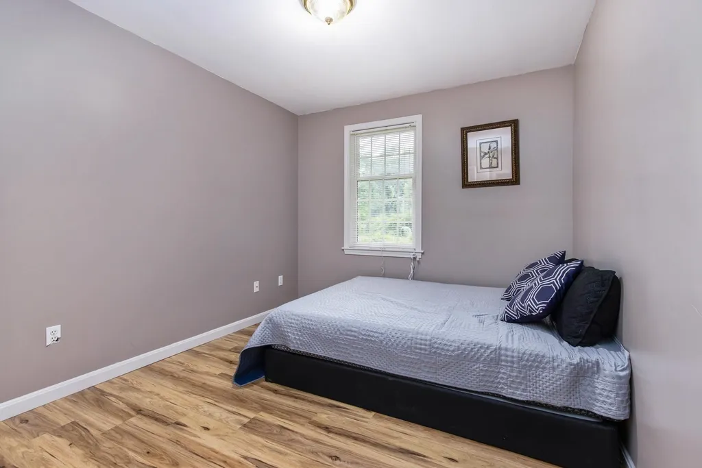 5 Dogtown Road Exeter NH 03833