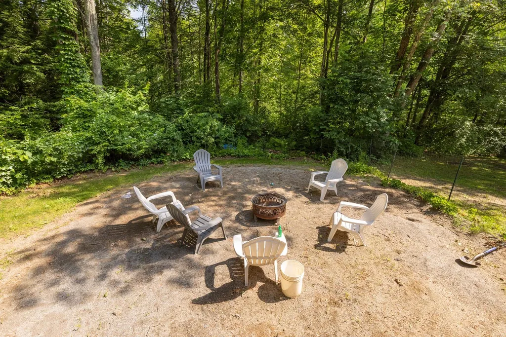5 Dogtown Road Exeter NH 03833