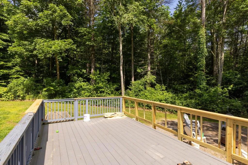 5 Dogtown Road Exeter NH 03833