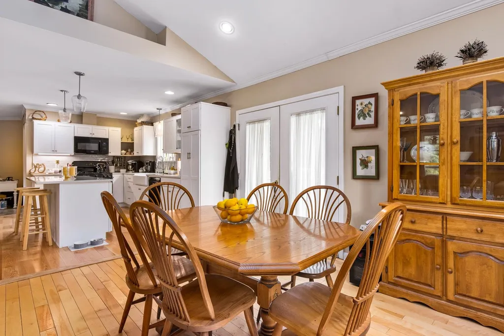 5 Dogtown Road Exeter NH 03833