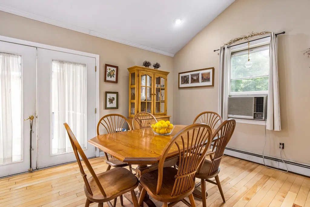 5 Dogtown Road Exeter NH 03833