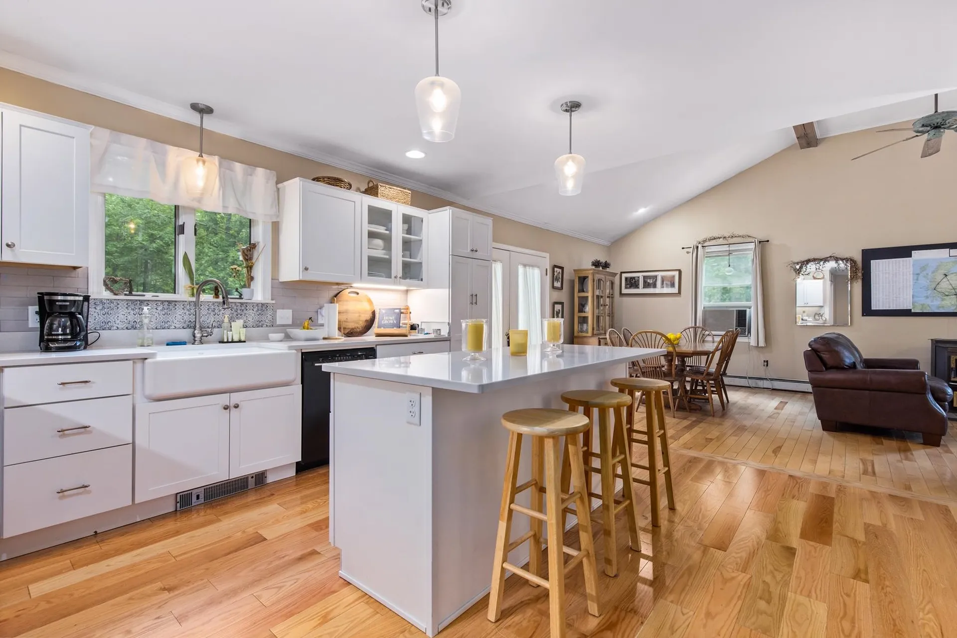 5 Dogtown Road Exeter NH 03833