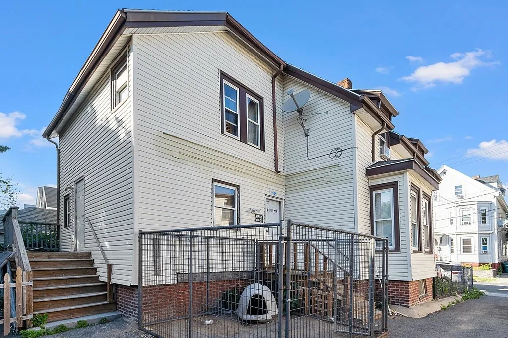 8 Congress Street Lynn MA 01904
