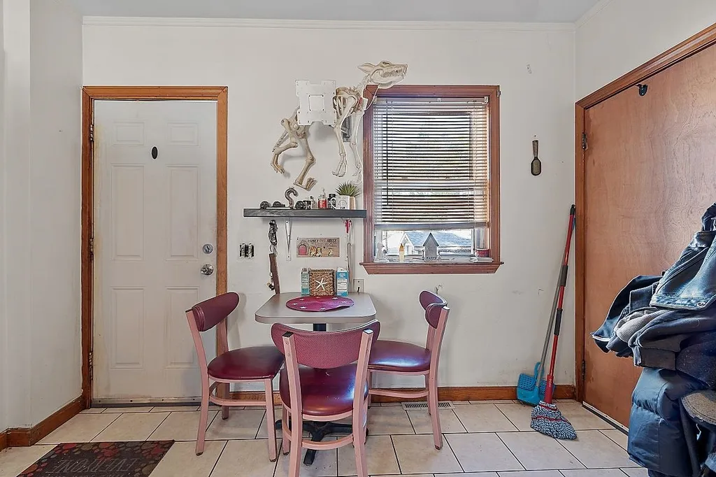 8 Congress Street Lynn MA 01904