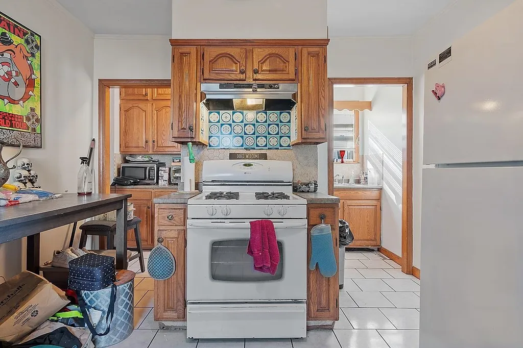 8 Congress Street Lynn MA 01904