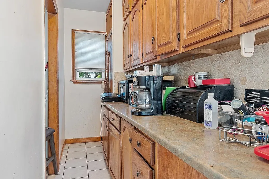 8 Congress Street Lynn MA 01904