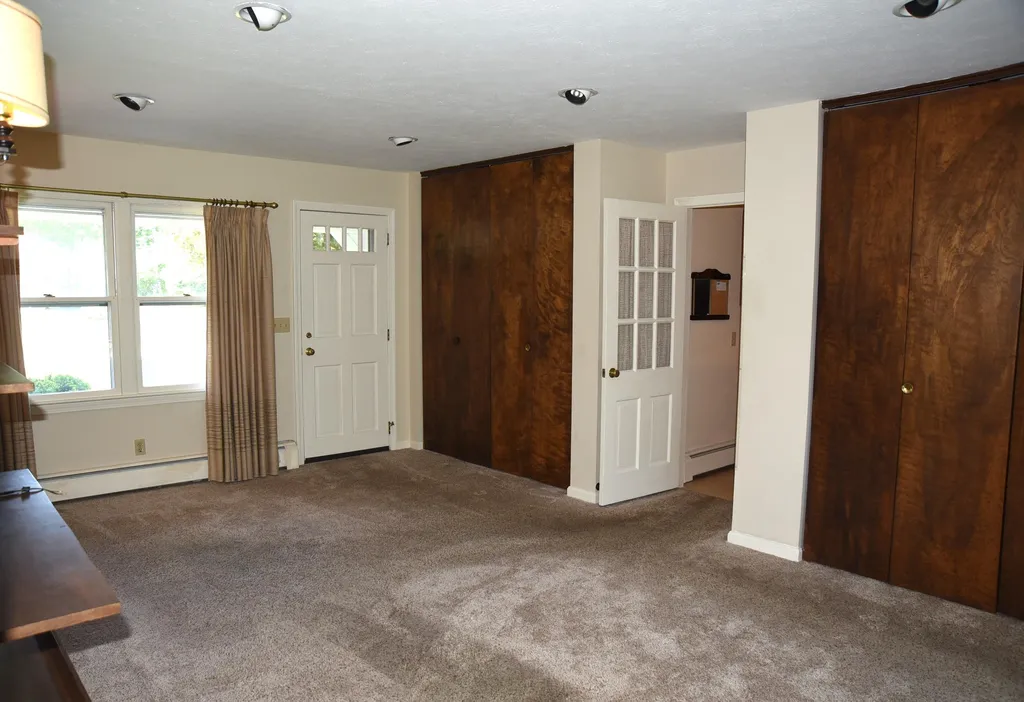 13 Colonial Circle Hampton NH 03842