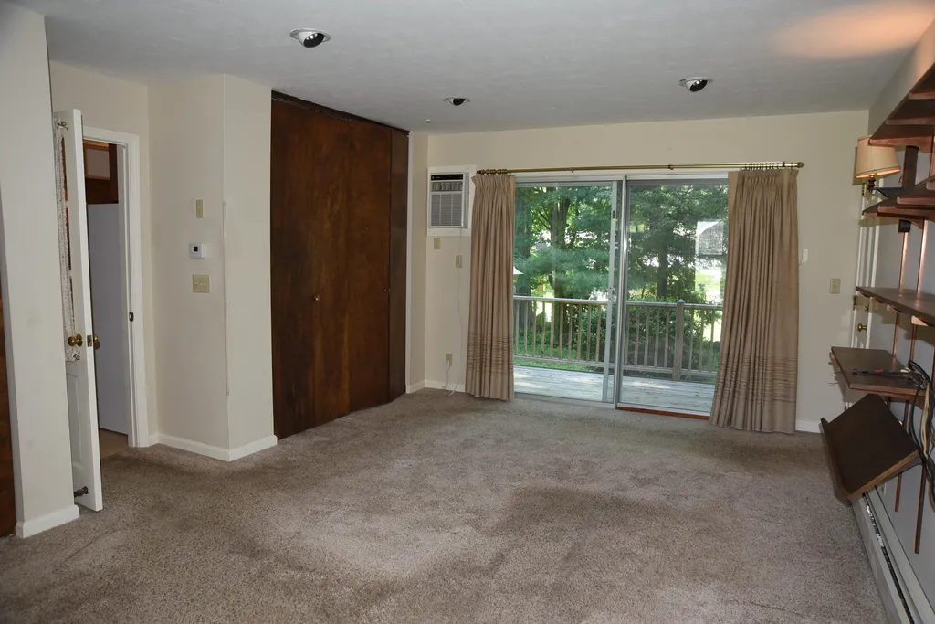 13 Colonial Circle Hampton NH 03842